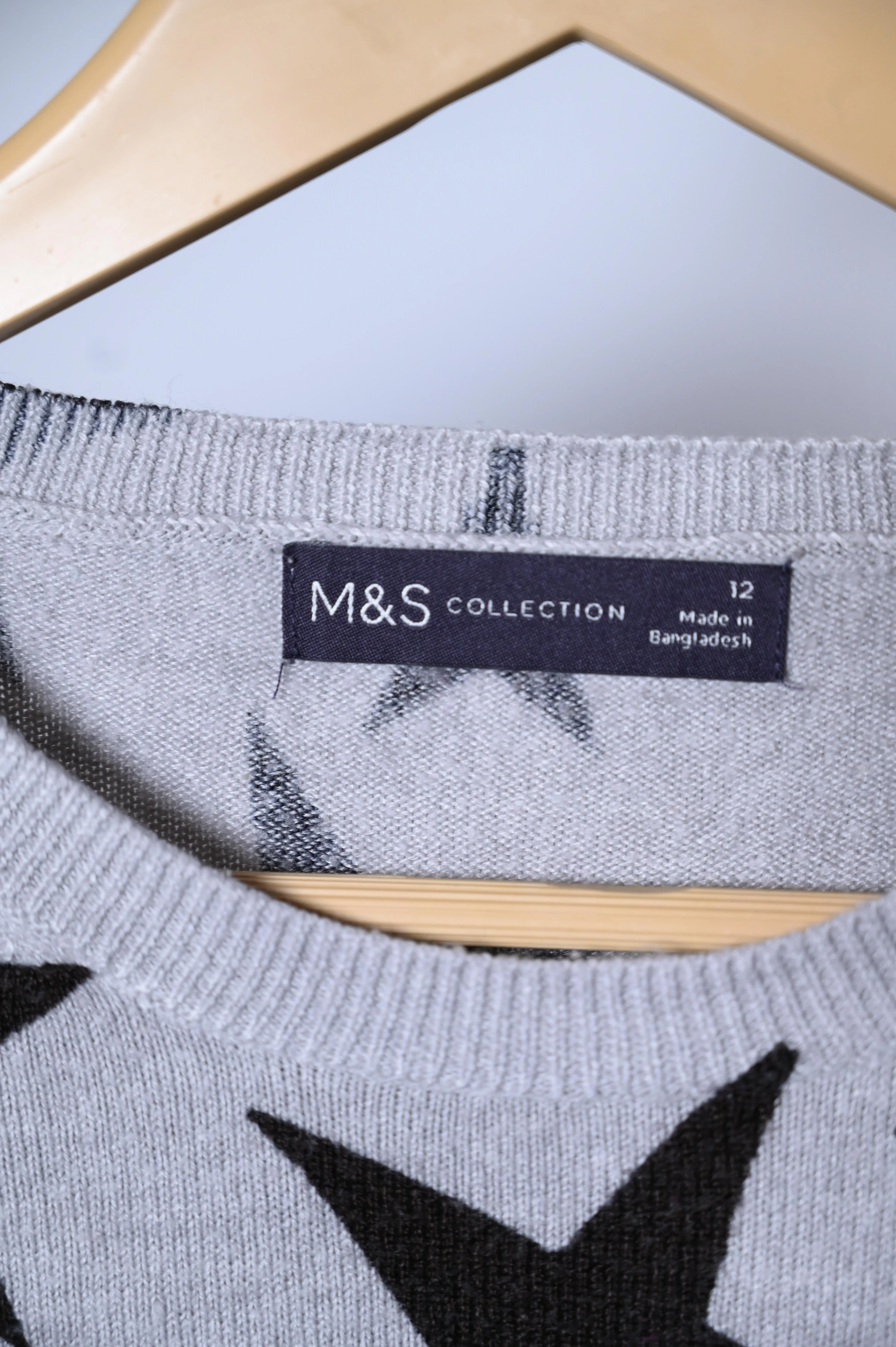 M&S Grey Sweatshirt with Stars - Medium